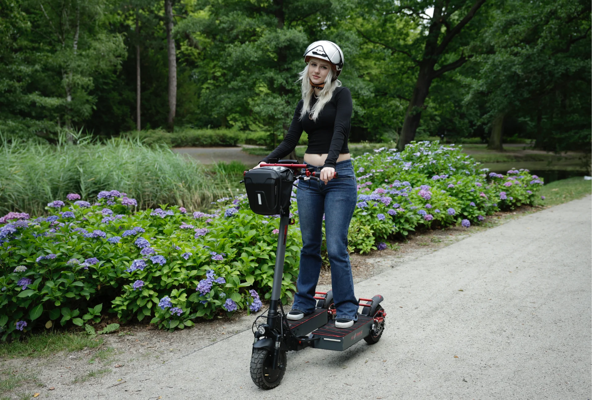 EL TRIKE w roli głównej.