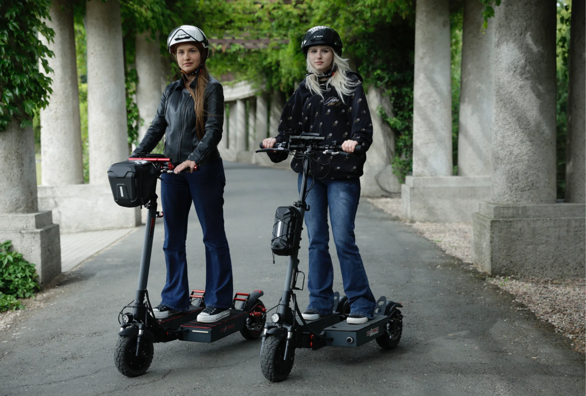 EL TRIKE w roli głównej.