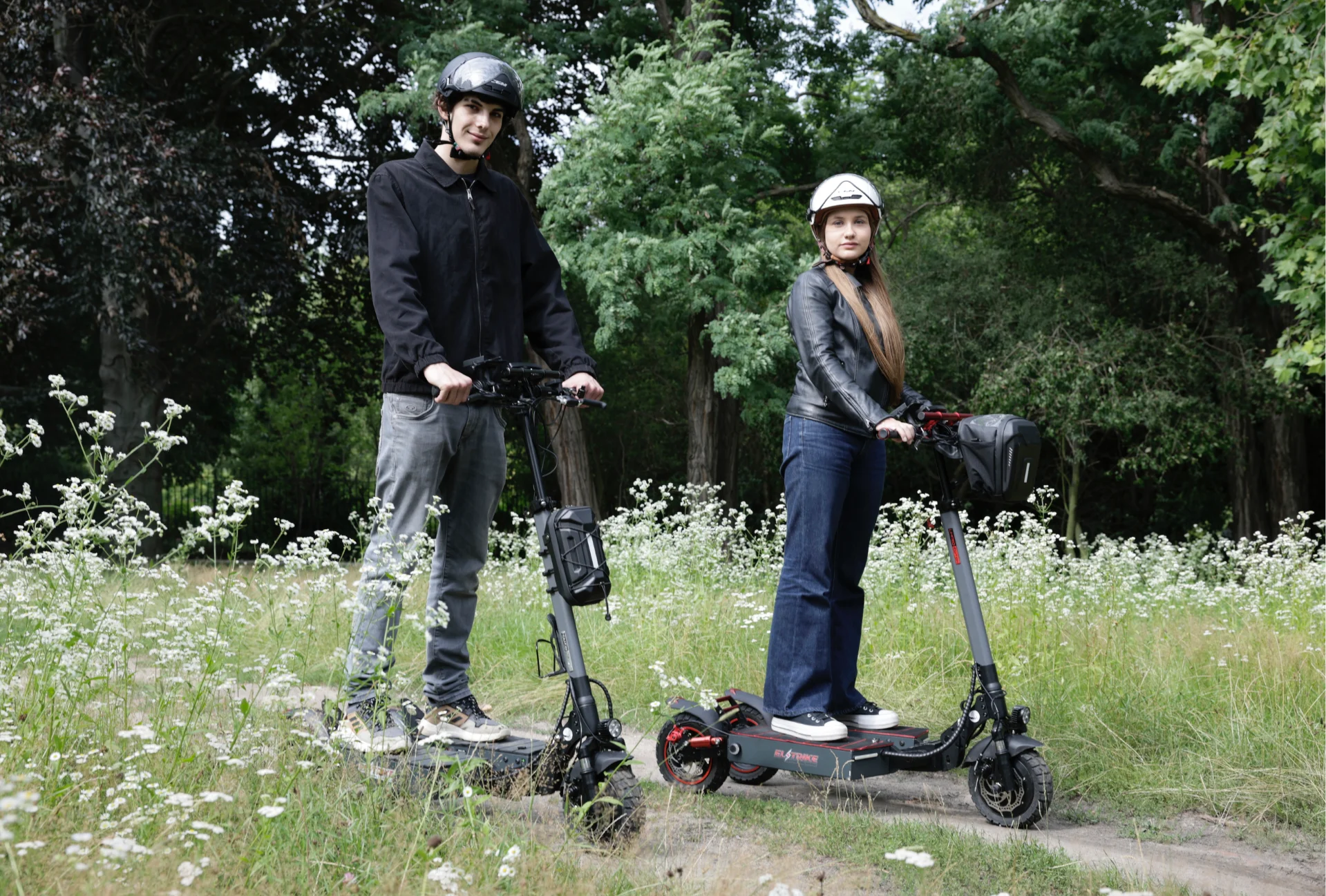 EL TRIKE w roli głównej.